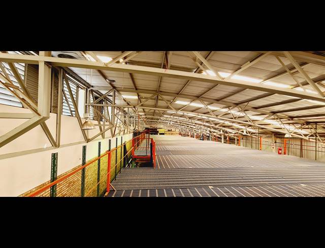 2,543M² WAREHOUSE FOR SALE IN OLIVEDALE